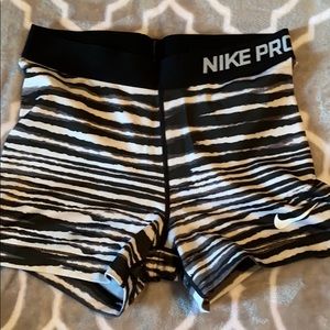 Nike | Pros Dri-fit